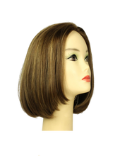 Load image into Gallery viewer, CARRE LIGHT BROWN WITH ASH BLONDE HIGHLIGHTS MONO-DIRECTIONAL TOP SIZE L