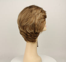 Load image into Gallery viewer, Linda Blonde With Highlights Size L