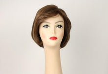 Load image into Gallery viewer, Light Brown Dorothy With Highlights Size Large