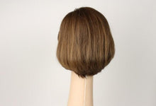 Load image into Gallery viewer, Light Brown Dorothy With Highlights Size Large