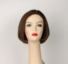 Load image into Gallery viewer, Medium Brown-Auburn Dorothy Size Medium