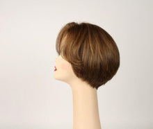 Load image into Gallery viewer, Light Brown Dorothy With Highlights Size S