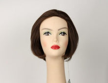 Load image into Gallery viewer, Medium-Light Brown Dorothy Size Medium