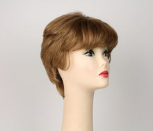 Load image into Gallery viewer, Linda Blonde With Highlights Size M