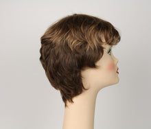 Load image into Gallery viewer, Linda Light Brown With Warm Blonde Highlights Size L