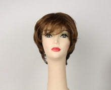 Load image into Gallery viewer, Linda Light Brown With Warm Blonde Highlights Size S
