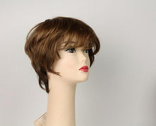 Load image into Gallery viewer, Linda Light Brown With Warm Blonde Highlights Size S