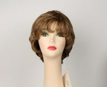 Load image into Gallery viewer, Linda Blonde With Highlights Size M