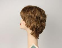 Load image into Gallery viewer, Linda Blonde With Highlights Size L