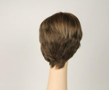 Load image into Gallery viewer, Linda Light Brown With Blonde Highlights Size L