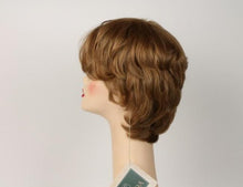 Load image into Gallery viewer, Linda Blonde With Highlights Size L
