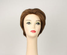 Load image into Gallery viewer, Linda Light Brown With Blonde Highlights Size M