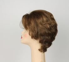 Load image into Gallery viewer, Linda Light Brown With Blonde Highlights Size M
