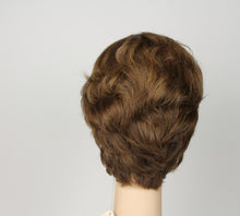 Load image into Gallery viewer, Linda Light Brown With Blonde Highlights Size M