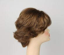 Load image into Gallery viewer, Linda Light Brown With Blonde Highlights Size M