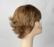 Load image into Gallery viewer, Linda Blonde With Highlights Size M