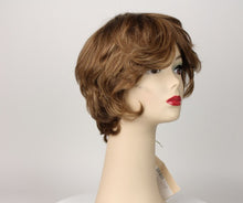 Load image into Gallery viewer, Linda Blonde With Highlights Size L
