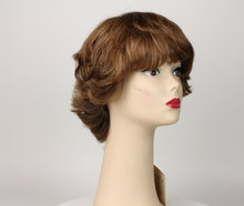 Load image into Gallery viewer, Linda Light Brown With Warm Blonde Highlights Size L