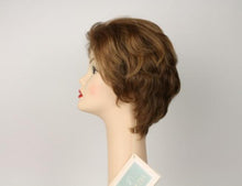 Load image into Gallery viewer, Linda Blonde With Highlights Size M