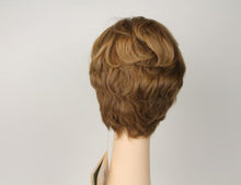 Load image into Gallery viewer, Linda Blonde With Highlights Size M