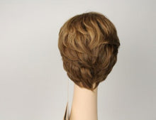 Load image into Gallery viewer, Linda Blonde With Highlights Size M
