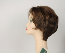 Load image into Gallery viewer, Linda Light Brown With Blonde Highlights Size M