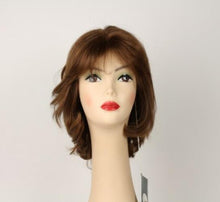 Load image into Gallery viewer, Olivia 2000 Light Brown With Warm Blonde Highlights Size M