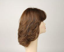 Load image into Gallery viewer, Medium Brown Olivia 2000 With Highlights