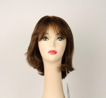 Load image into Gallery viewer, Light Brown With Blonde Highlights Olivia 2000