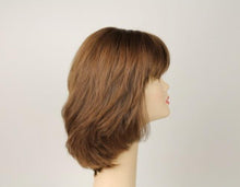 Load image into Gallery viewer, Light Brown With Blonde Highlights Olivia 2000