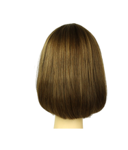Load image into Gallery viewer, CARRE LIGHT BROWN WITH ASH BLONDE HIGHLIGHTS MONO-DIRECTIONAL TOP SIZE L
