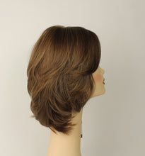 Load image into Gallery viewer, OLIVIA 2000 MULTI-DIRECTIONAL SKIN TOP LIGHT BROWN WITH HIGHLIGHTS SIZE M
