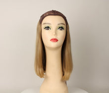 Load image into Gallery viewer, Hat Fall Avalon Blonde with highlights Size L 13&#39;&#39;
