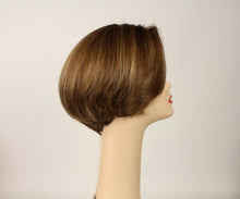 Load image into Gallery viewer, Light Brown Dorothy With Blonde Ash Highlights Size M
