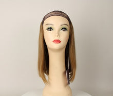 Load image into Gallery viewer, Hat Fall Avalon Blonde With Highlights Size S 12&#39;&#39;

