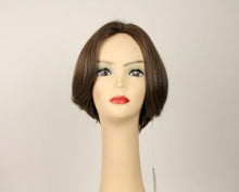 Load image into Gallery viewer, Light Brown with Ash Blonde highlights Shifra Size L
