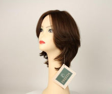 Load image into Gallery viewer, Shlomit Brown With Reddish Highlights Skin Top Size L

