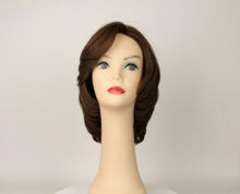Load image into Gallery viewer, Shlomit Brown With Reddish Highlights Skin Top Size S
