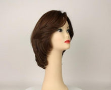 Load image into Gallery viewer, Shlomit Brown With Reddish Highlights Skin Top Size S
