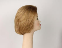 Load image into Gallery viewer, Light Blonde Dorothy With Slightly Darker Roots Size Large
