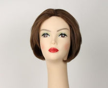 Load image into Gallery viewer, Light Brown Dorothy With Highlights Size Small

