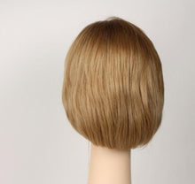 Load image into Gallery viewer, Blonde Dorothy Size X-Large
