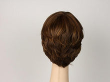 Load image into Gallery viewer, Linda Light Brown With Warm Blonde Highlights Size L
