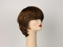 Load image into Gallery viewer, Linda Light Brown With Warm Blonde Highlights Size L
