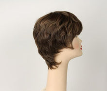 Load image into Gallery viewer, Linda Light Brown With Ash Blonde Highlights Size L
