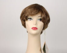 Load image into Gallery viewer, Linda  Blonde With Highlights Size M
