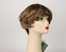 Load image into Gallery viewer, Linda  Blonde With Highlights Size M
