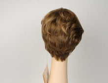 Load image into Gallery viewer, Linda Blonde With Highlights Size M
