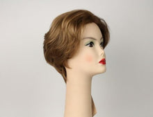 Load image into Gallery viewer, Linda Blonde With Highlights Size M
