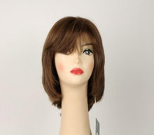 Load image into Gallery viewer, Light Brown with Blonde Highlights Olivia 2000
